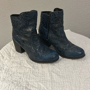 Sterling River booties